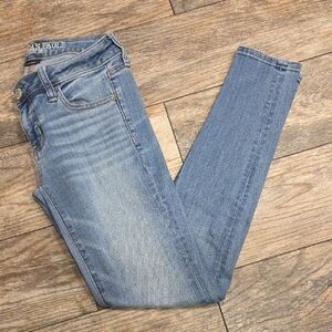 American Eagle Outfitters Women's Light Blue Skinny Jeans